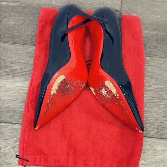 Christian Louboutin Sporty Kate Latent Leather Pumps - Picture 6 of 6